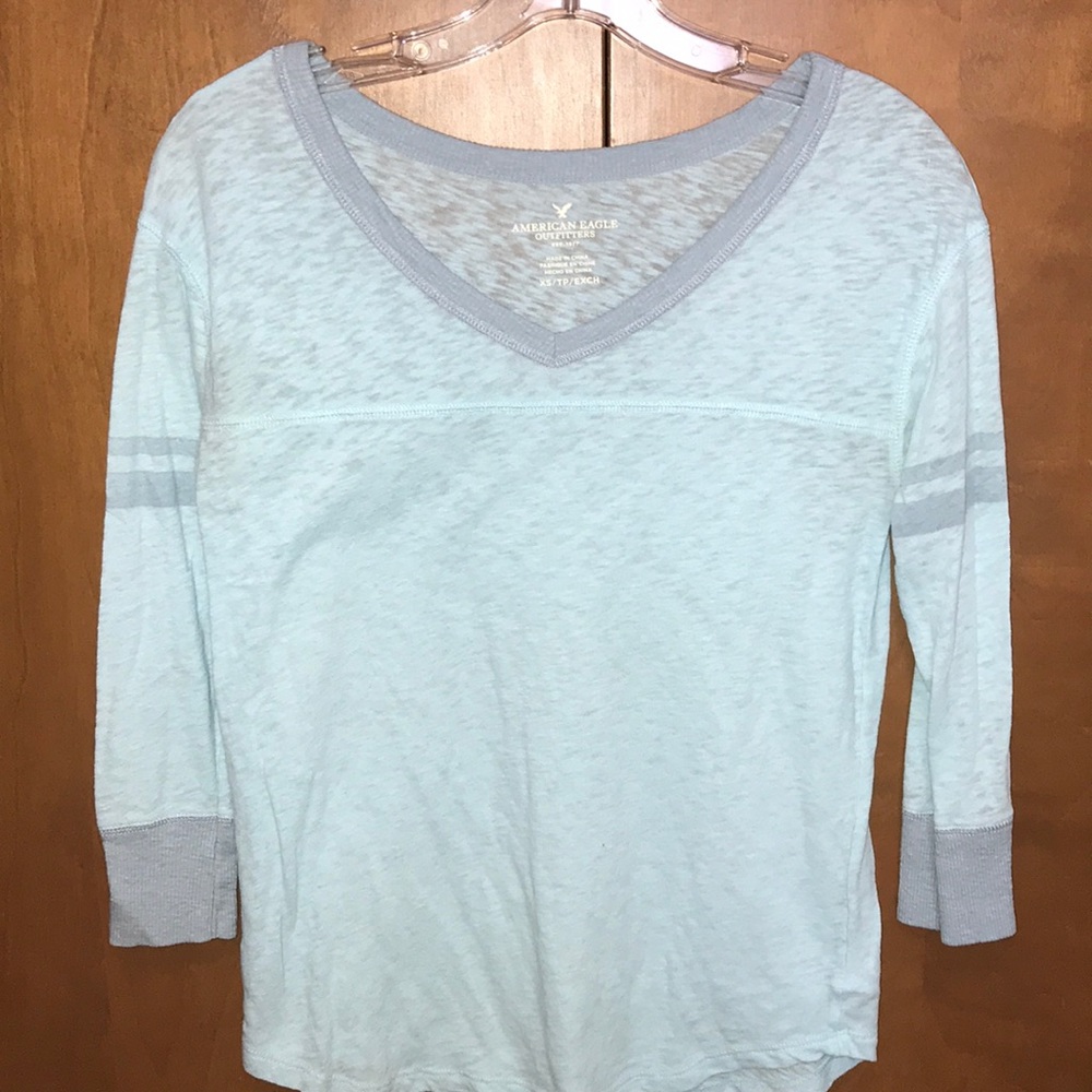 ❗️SOLD❗️American Eagle top